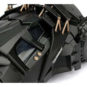 اسباب بازی ماشین فلزی بتموبیل سری The Dark Knight و فیگور بتمن با مقیاس 1:24_اسباب بازی